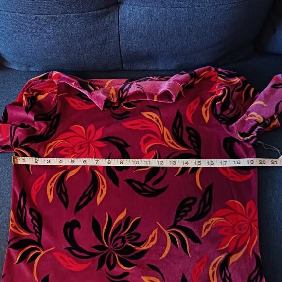 NEW purple velour mock neck with tropical flowers sz M - Picture 7 of 11